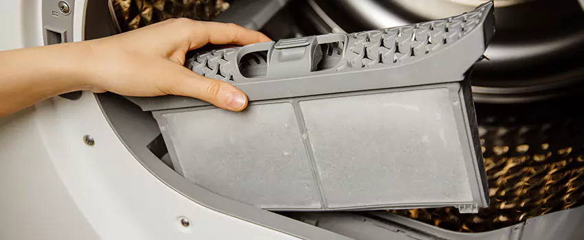 Signs Of A Clogged Dryer Lint Trap in Fort Myers, Florida
